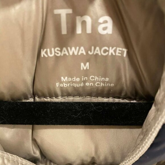 TNA Puffer Jacket - Picture 3 of 3